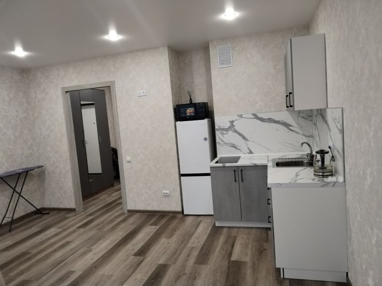Комфортная студия с балконом