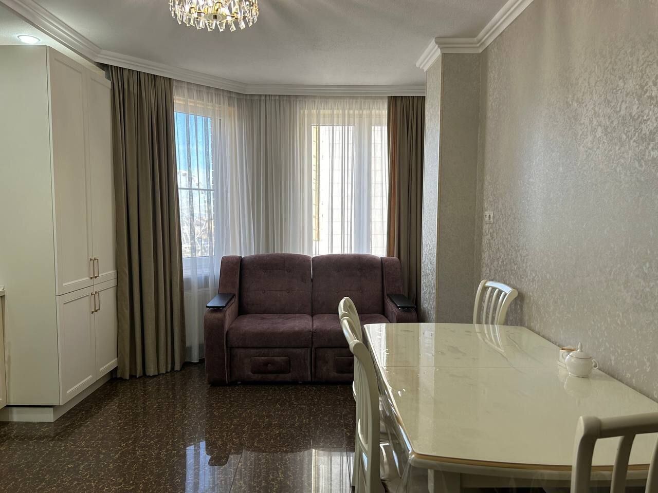 Квартира на Кырджалийсклй 10к2